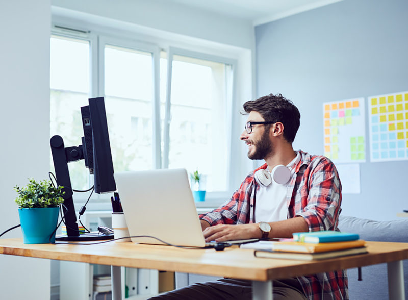 Conseils éclairage bureau : comment s'éclairer en télétravail ?